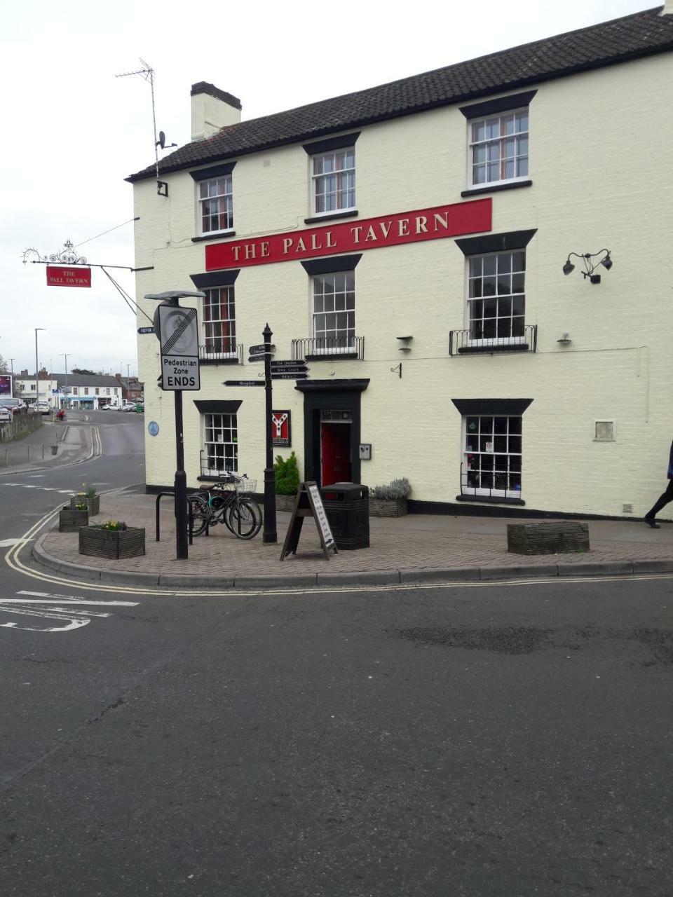 Hotel The Pall Tavern Yeovil Exterior foto